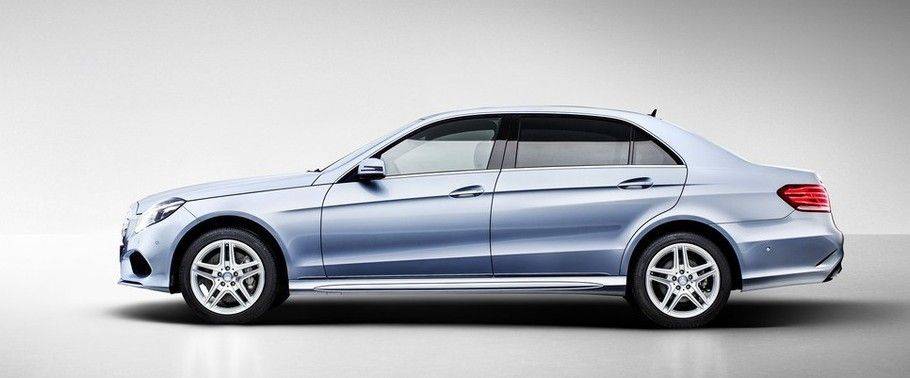 E Class Saloon Side view E Class Saloon Side view