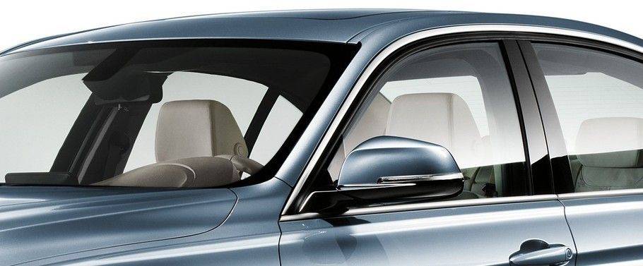 BMW Active Hybrid 3 Drivers Side Mirror Front Angle BMW Active Hybrid 3 Drivers Side Mirror Front Angle