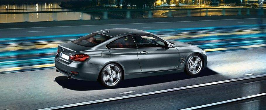 4 Series Coupe Side view 4 Series Coupe Side view