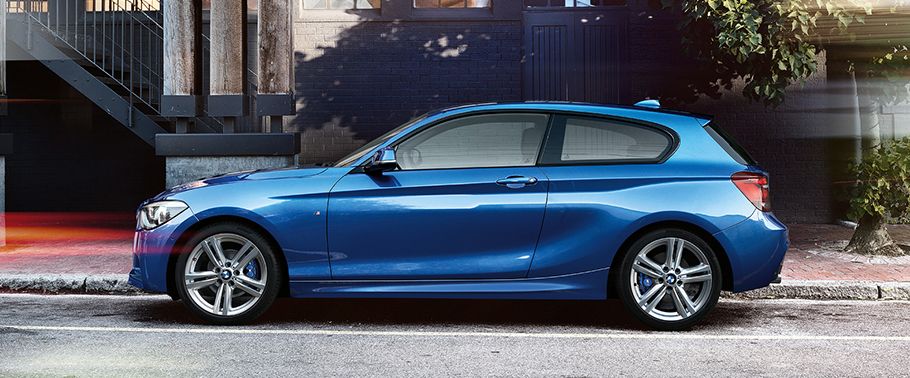 1 Series 3-door Side view 1 Series 3-door Side view