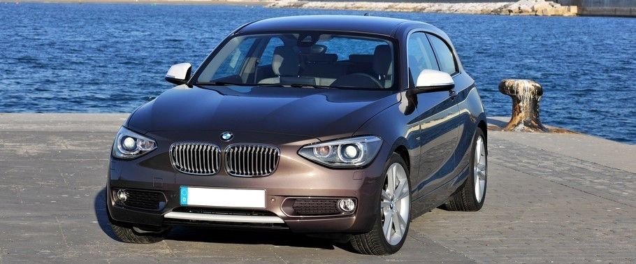 BMW 1 Series 5-door Front Angle High View BMW 1 Series 5-door Front Angle High View