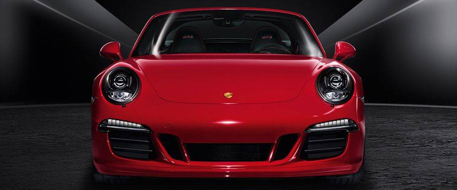 Full Front View of 911 Targa 4 GTS Full Front View of 911 Targa 4 GTS