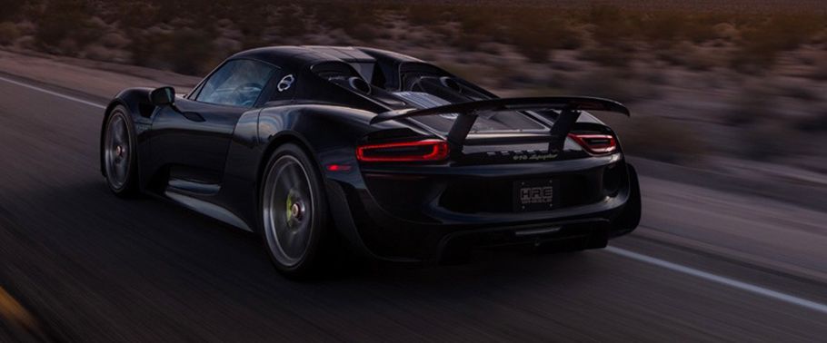 918 Spyder Weissach package Side view 918 Spyder Weissach package Side view