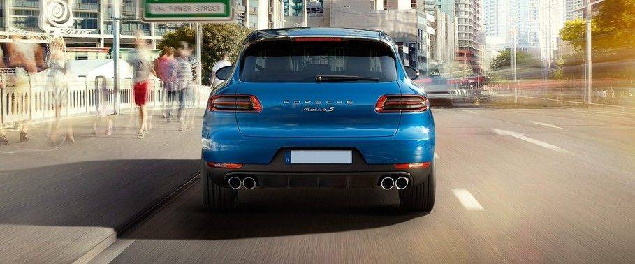 Full Rear View of Porsche Macan S Full Rear View of Porsche Macan S
