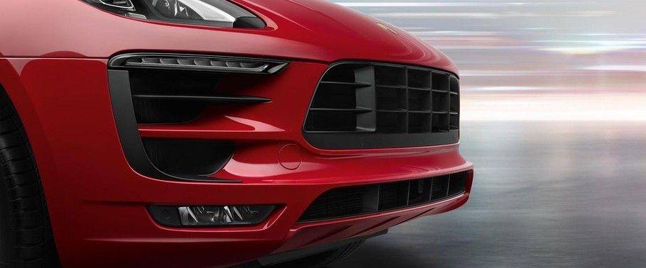 Macan GTS Grille View Macan GTS Grille View