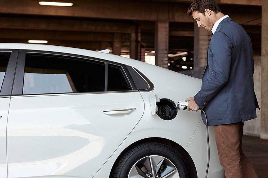 Gas Cap Open of Ioniq EV Gas Cap Open of Ioniq EV