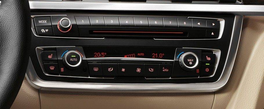 Front AC Controls of BMW Active Hybrid 3 Front AC Controls of BMW Active Hybrid 3