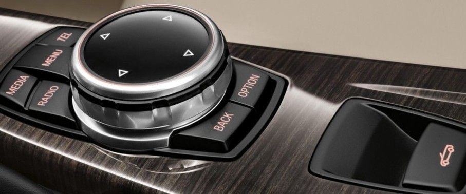 Center Controls of BMW 4 Series Convertible