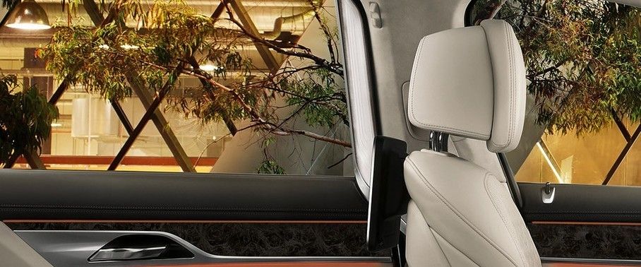 7 Series Sedan Front Seat Headrest