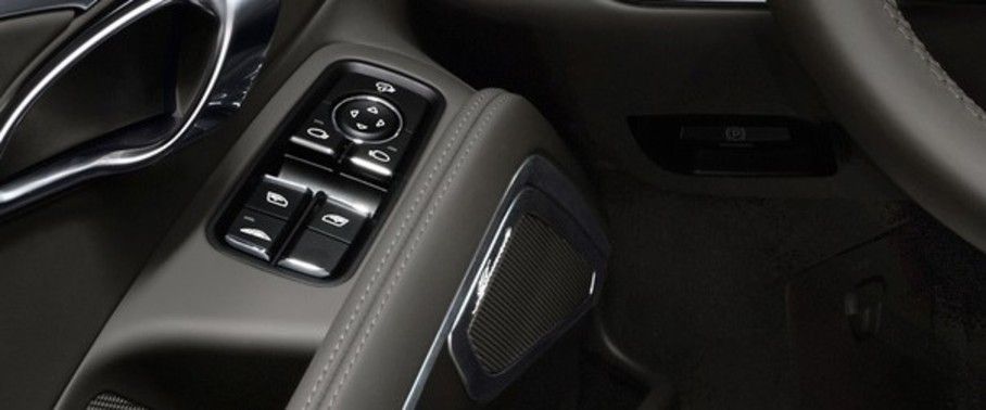 Porsche 911 Carrera 4S Cabriolet Drivers Side In Side Door Controls Porsche 911 Carrera 4S Cabriolet Drivers Side In Side Door Controls
