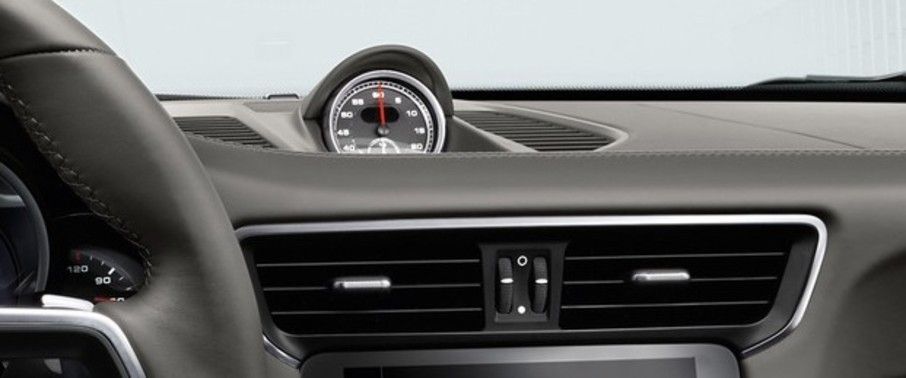 Side AC Controls of Porsche 911 Carrera 4S Cabriolet Side AC Controls of Porsche 911 Carrera 4S Cabriolet