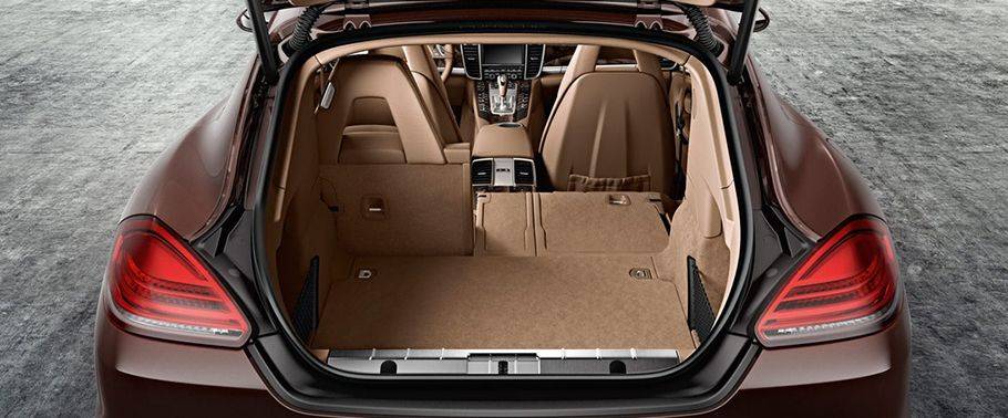 Folding Seats of Porsche Panamera Folding Seats of Porsche Panamera