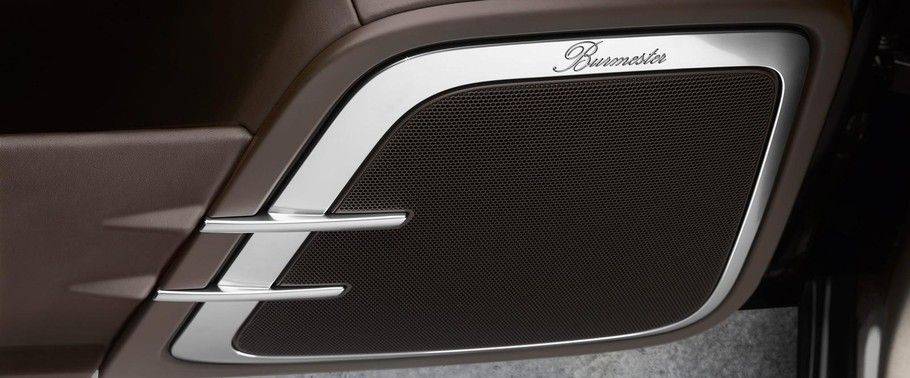 Speakers View of Porsche Cayenne Turbo Speakers View of Porsche Cayenne Turbo