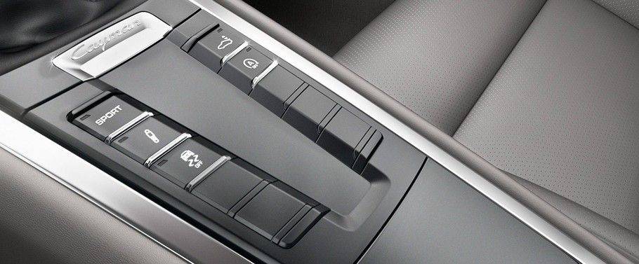 Center Controls of Porsche Cayman Center Controls of Porsche Cayman