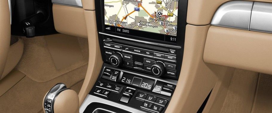 911 Carrera 4 Center Console