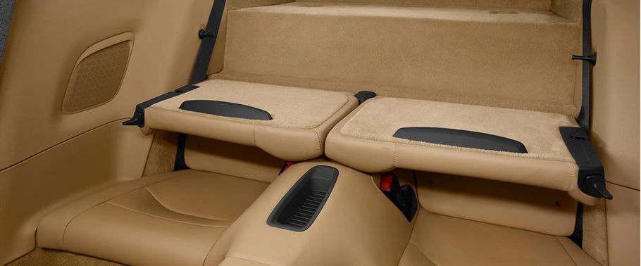 Folding Seats of Porsche 911 Carrera 4