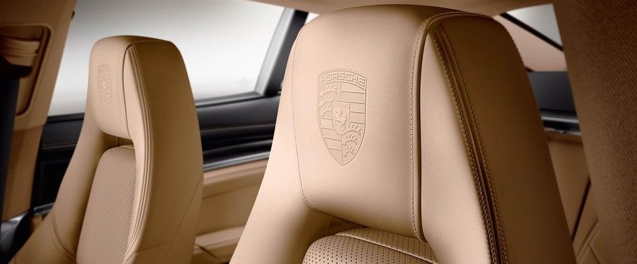 Panamera 4 Edition Front Seat Headrest Panamera 4 Edition Front Seat Headrest