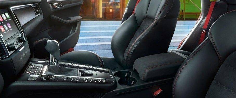 Macan GTS Front Center Divider Macan GTS Front Center Divider