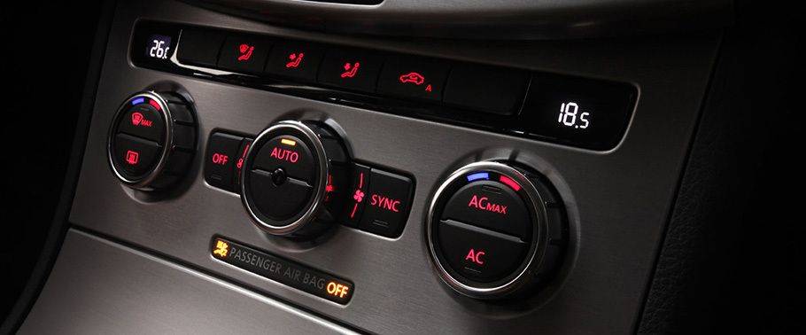 Side AC Controls of Volkswagen CC Side AC Controls of Volkswagen CC