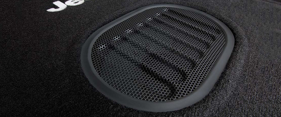 Speakers View of Jeep Wrangler Unlimited Speakers View of Jeep Wrangler Unlimited