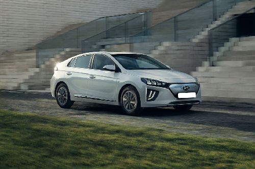 Ioniq EV Front angle low view Ioniq EV Front angle low view